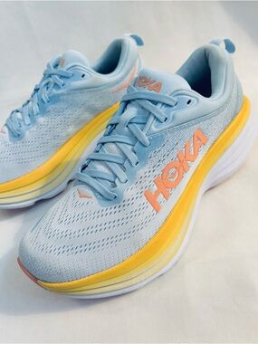 HOKA ONE ONE BONDI 8 Running Shoes